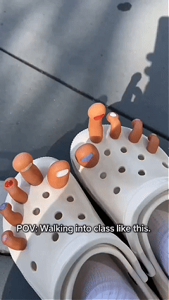 🎁Buy 1 Get 1 Free🎁| 🫧Novelty Cartoon Toes Design Crocs Shoe Decoration👣