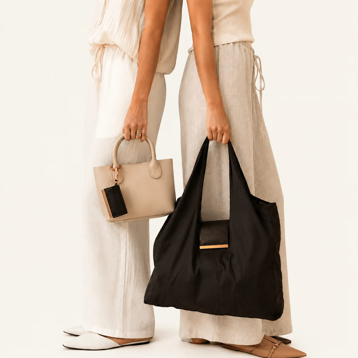 👜 2-in-1 Transformable Charm Tote Bag – Compact Keychain to Spacious Everyday Bag