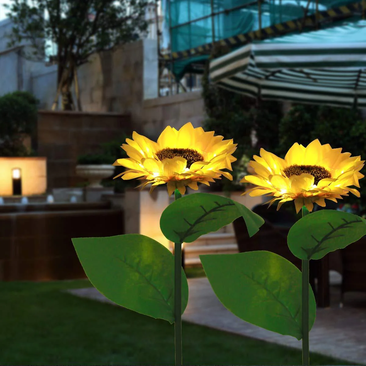 Solar Sunflower Garden Lights – Outdoor Decorative Flower Stake Lights for Patio, Lawn & Walkway