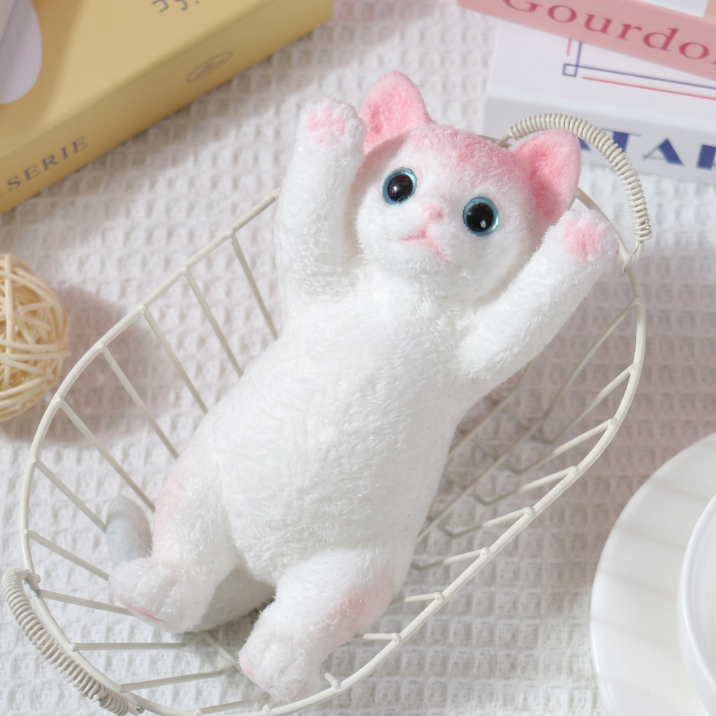 🎨🐾Soft and Cuddly Cat – Stress-Relief Squeezable Toy
