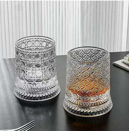😎Best Gift For Gentlemen-360° Spinning Crystal Whiskey Glass🥃
