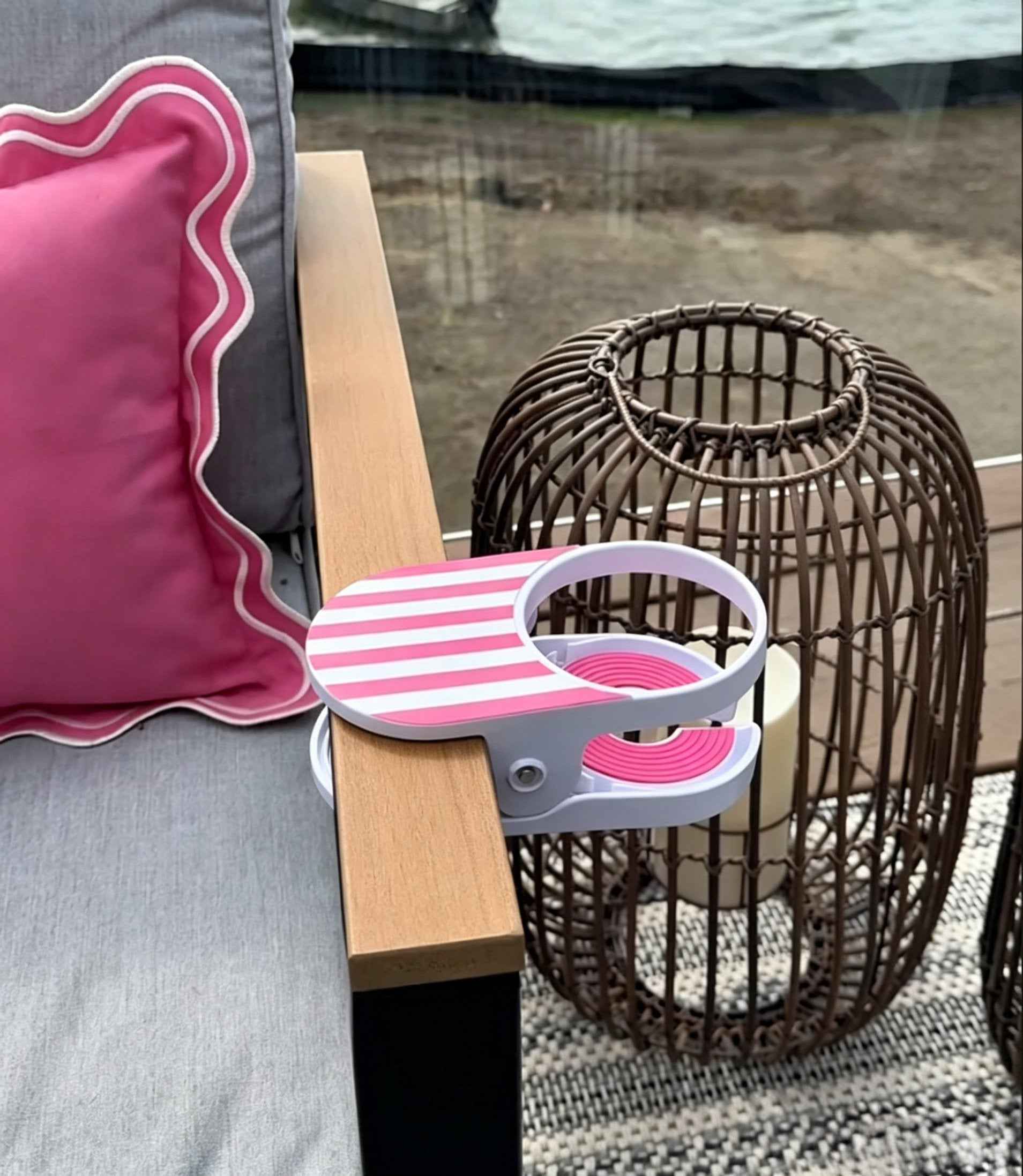 🏆️Flash Sale 50% OFF🏖️Chair Clip-On Drink Holder – Secure Your Beverage Anywhere!🍾