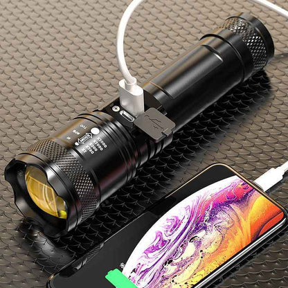 🔥 Super Bright LED Zoomable Flashlight